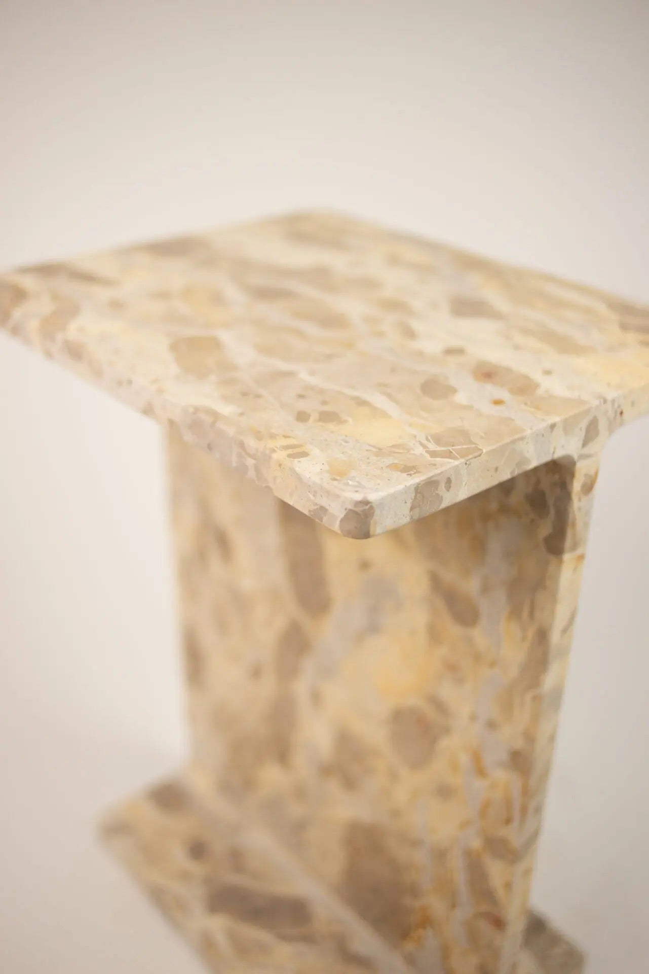 Mike marble table beige
