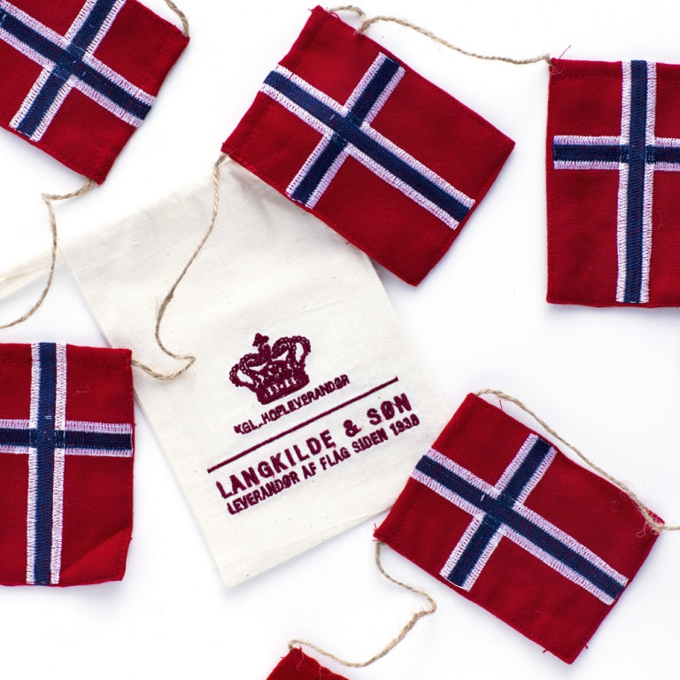 Stor flagrekke