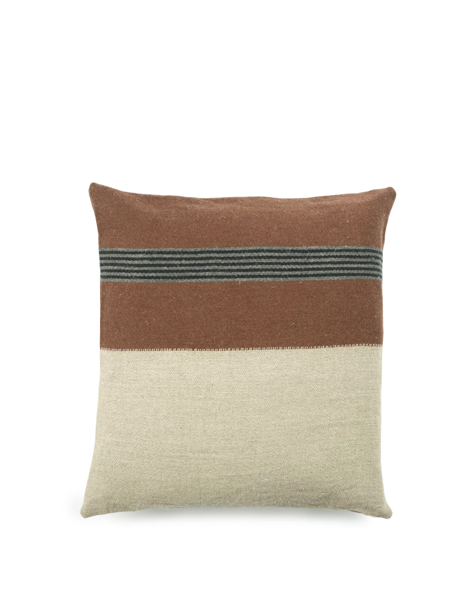 Sienna pute, brown 50x50 cm