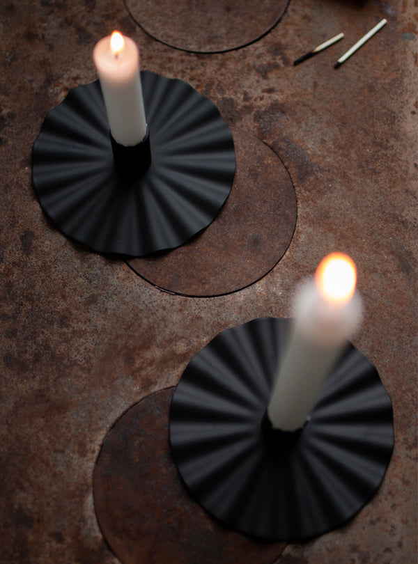 Krum lysestake Coal black