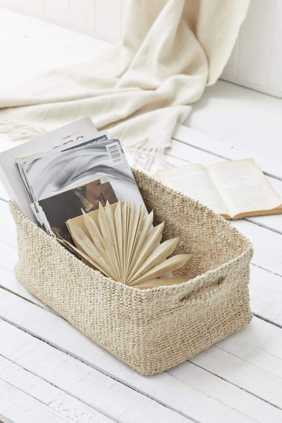 Sona rectangle kurv, Natur