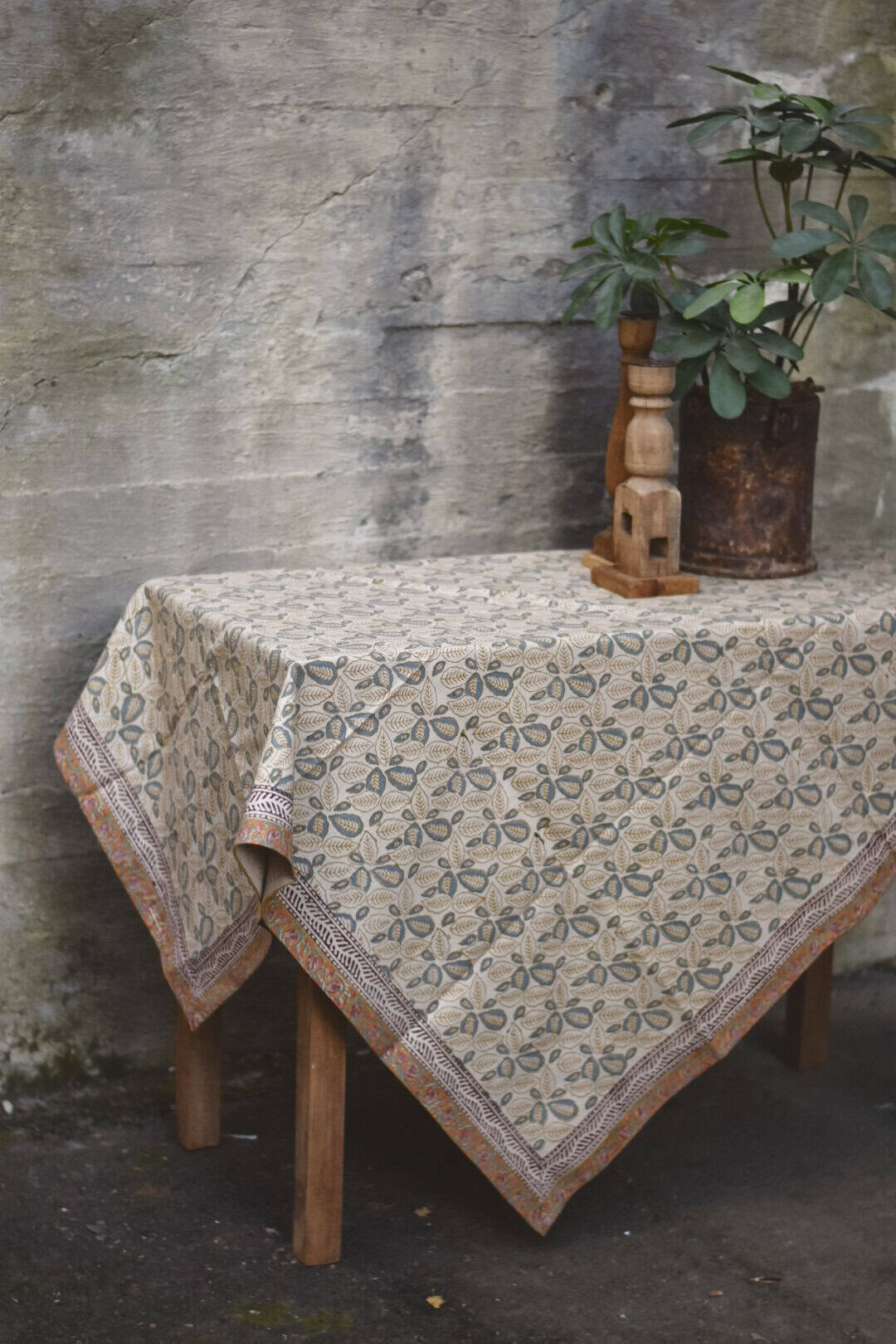 Duk mønster multi, 140×140 cm