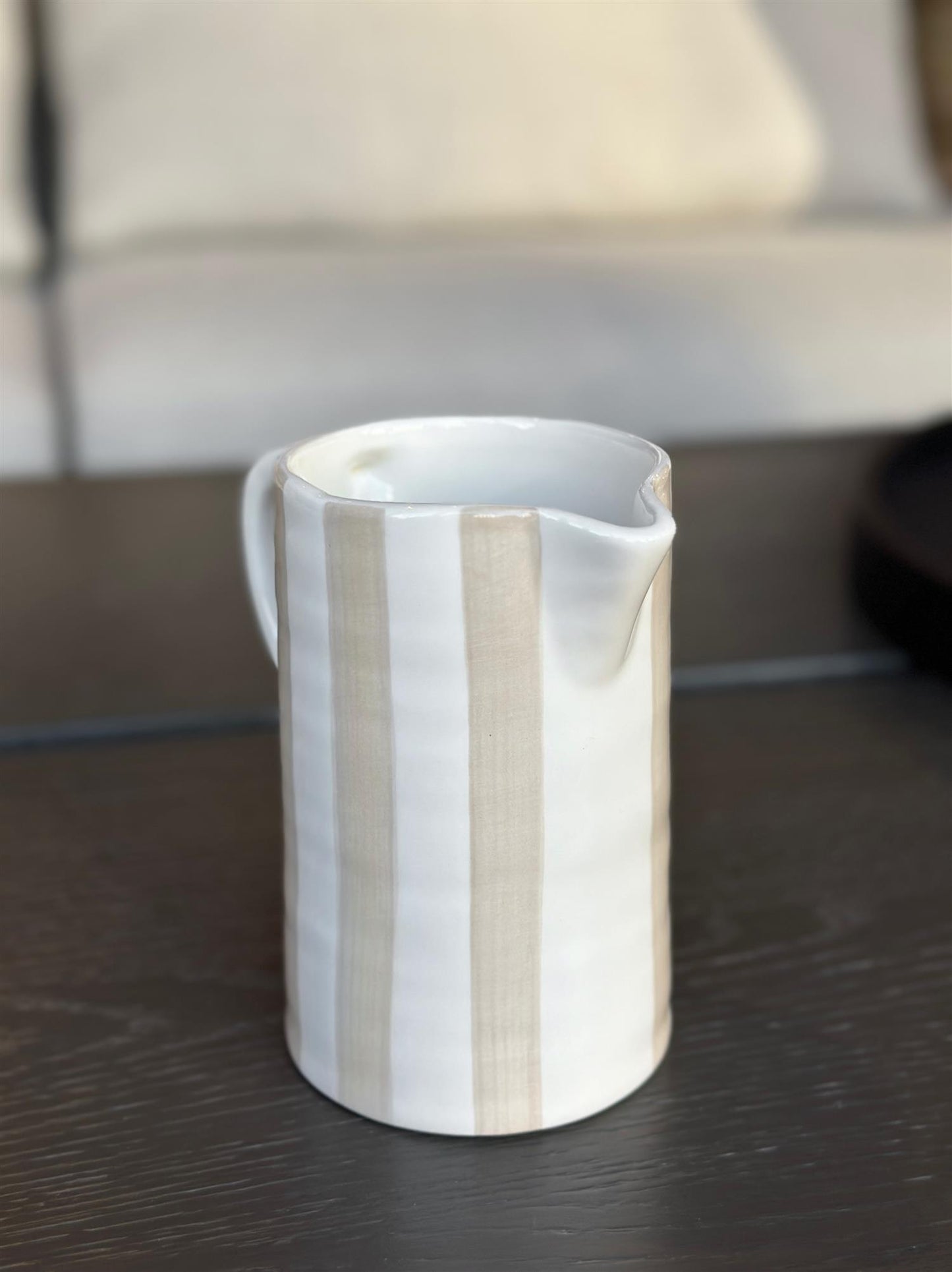 Mugge med håndtak, striper hvit/ Havre