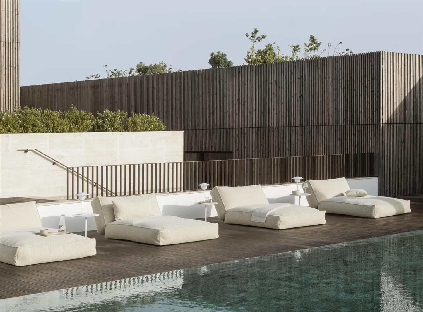 Stay Outdoor sidebord - Granite Gray