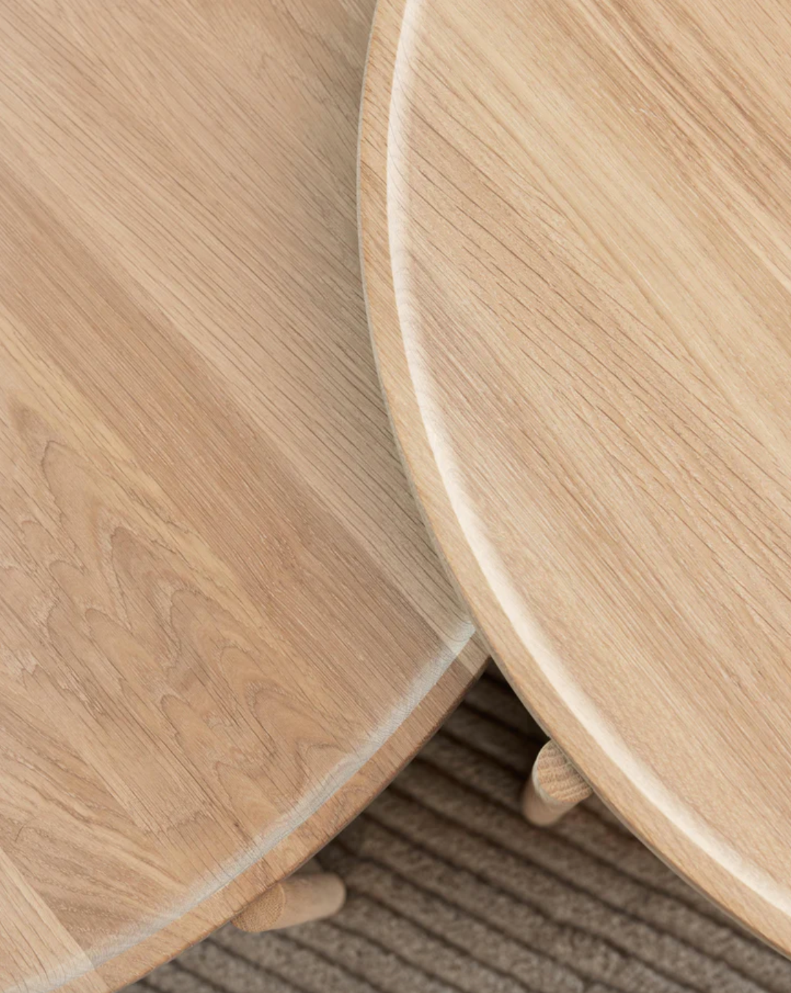 Cling coffee table Ø90 cm, hvitoljet