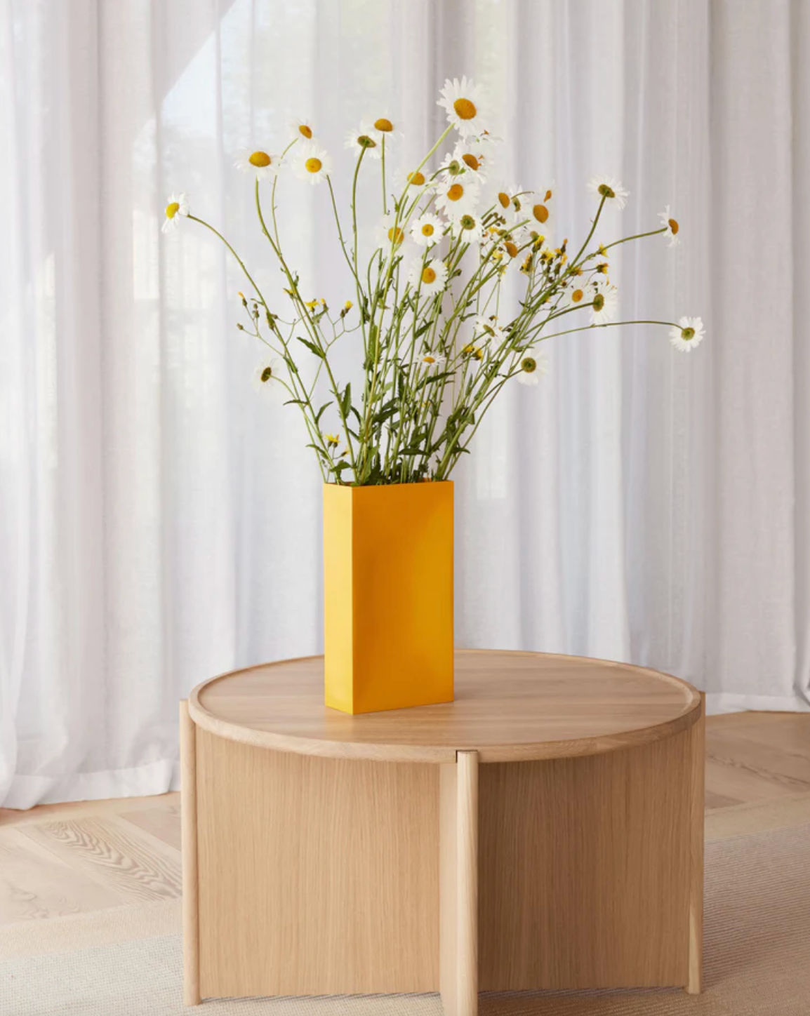 Cling coffee table Ø90 cm, hvitoljet