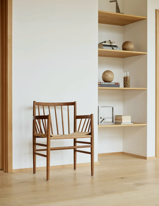 J82 Lounge chair smoked