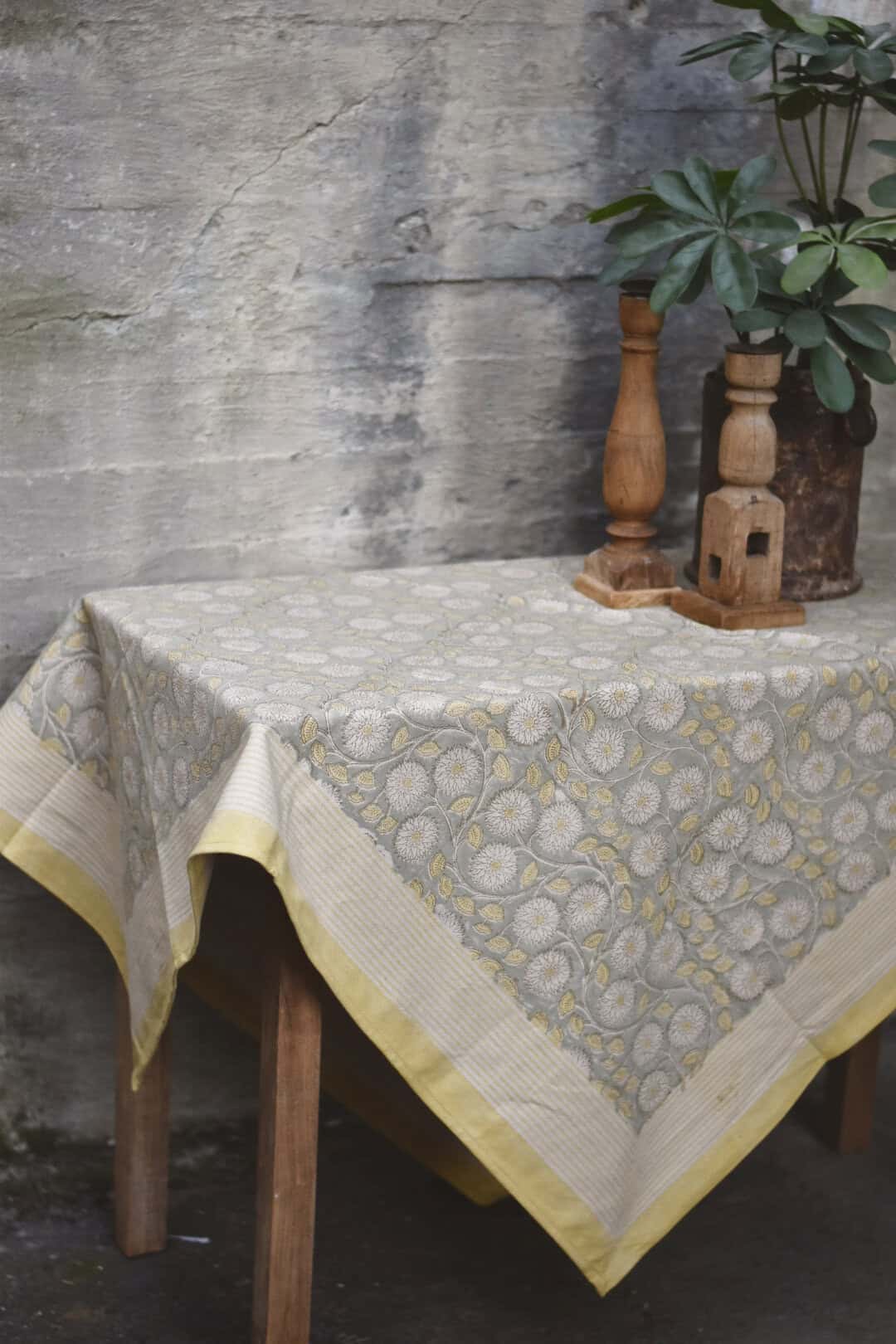 Duk blomster mint, 140×140 cm