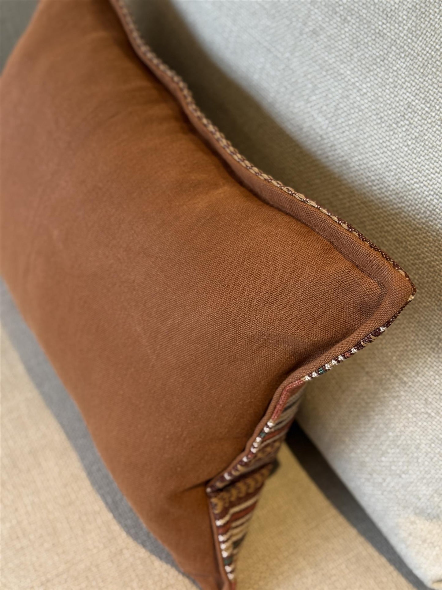 Pyntepute Mulberry Berber stripe spice 40x60 cm