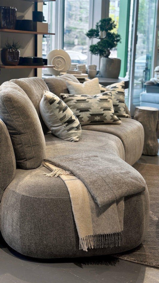 Dixon Sofa i Haze Taupe