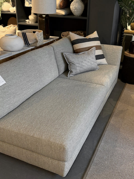 Utstilling | Hvile 216 arm right, PG6 Barnum Sand