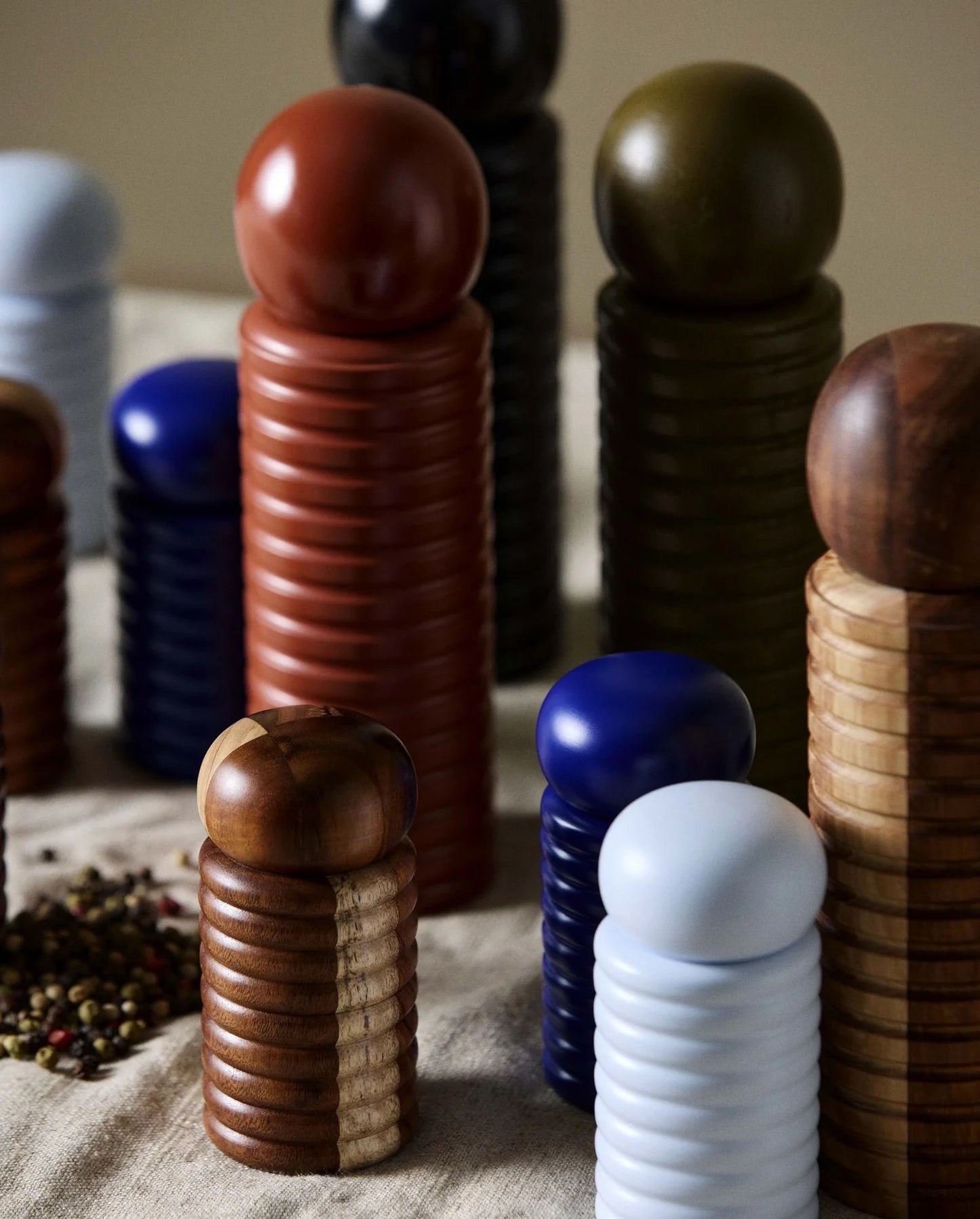 Ras, salt- og pepperkvern akasie