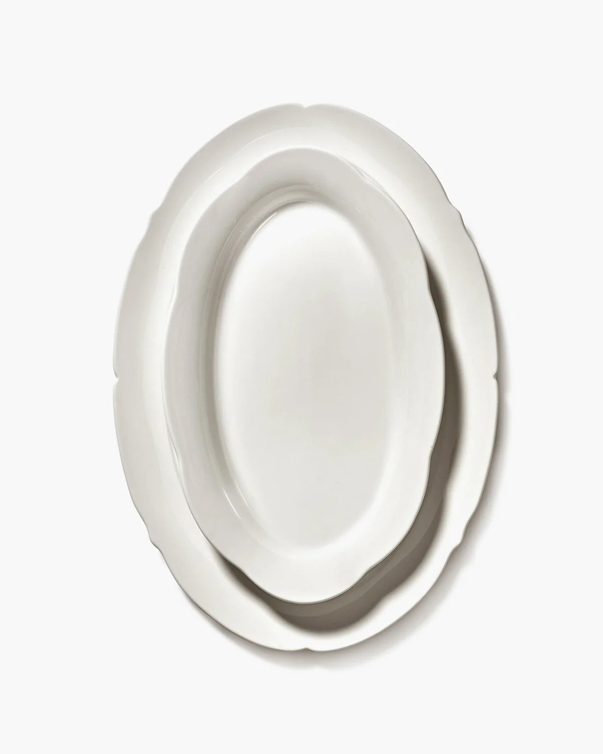 Fat oval L white silhouette