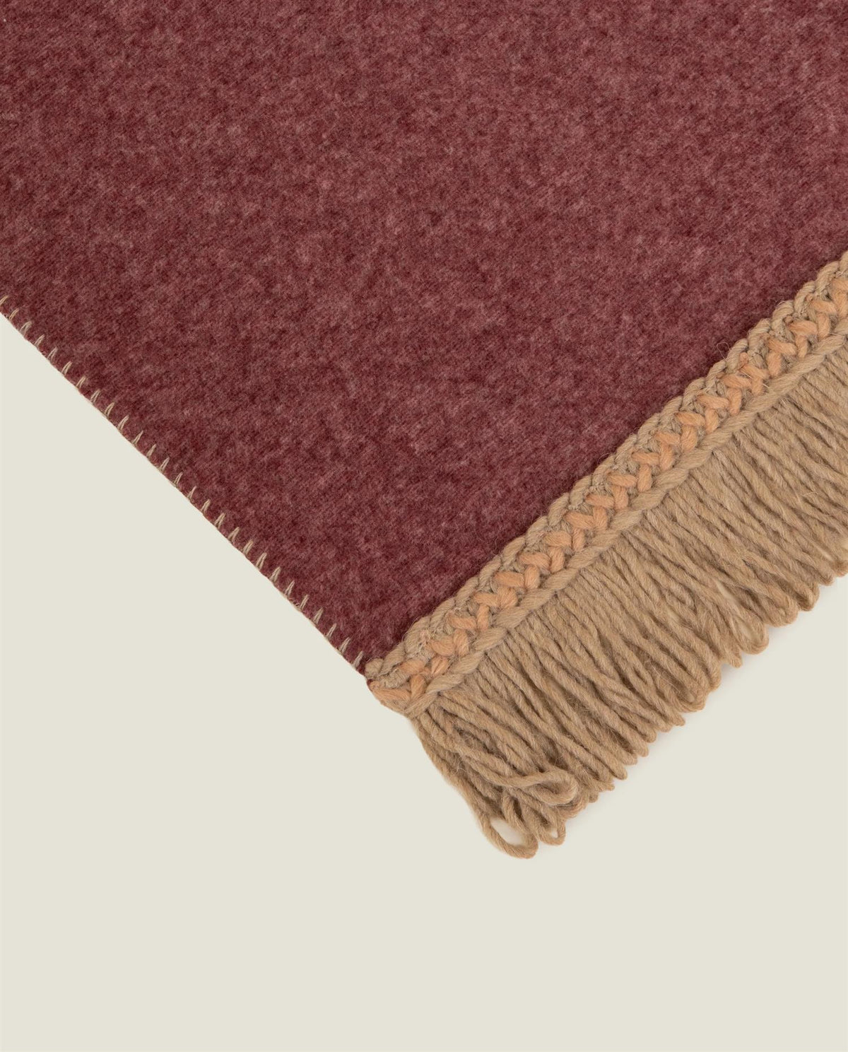 Soft bamboo Matisse burgundy pledd