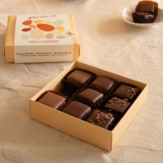 Boks 9 sjokoladedekket karamell, påske