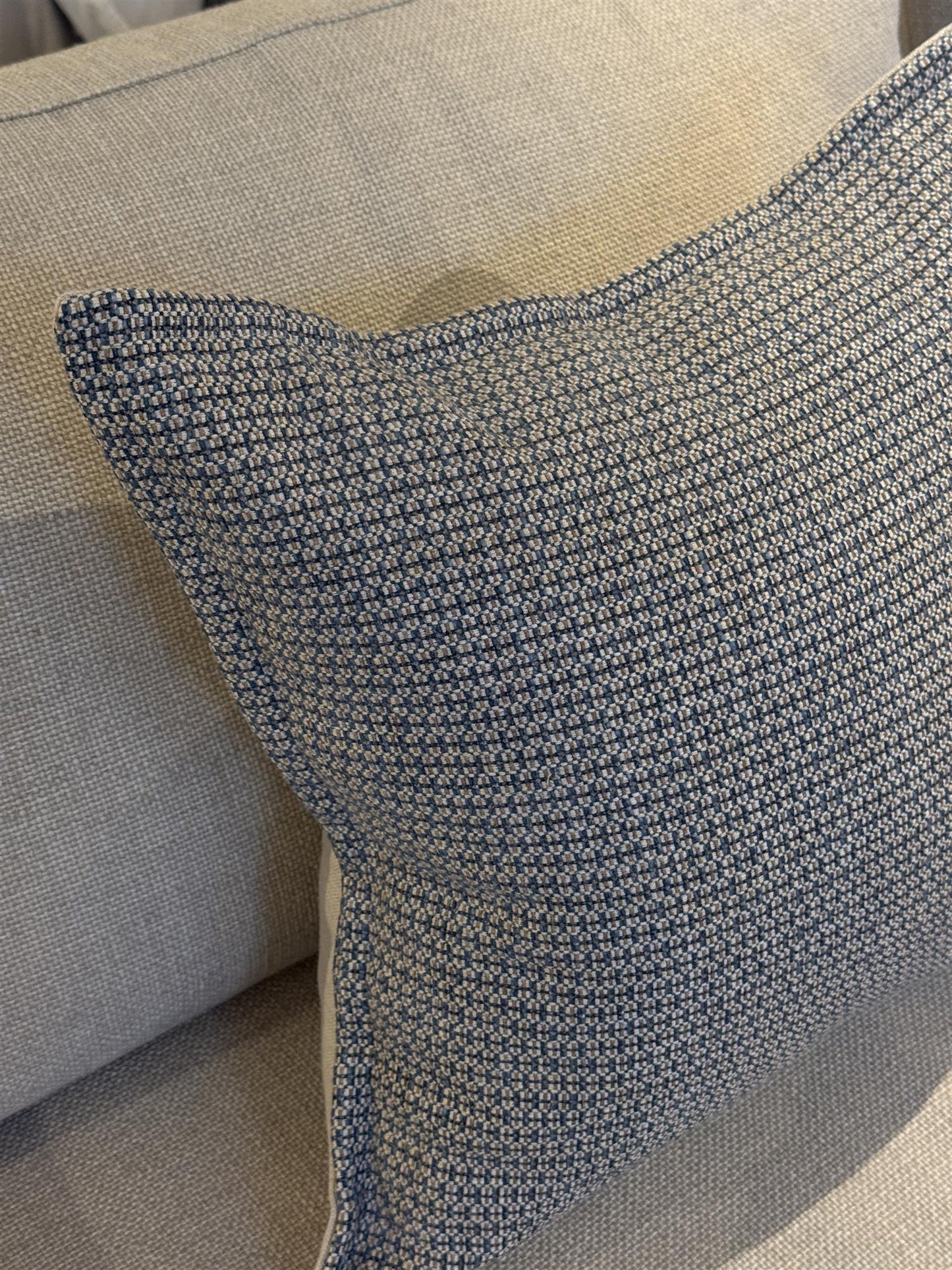 Pyntepute Laurie blue 50x50 cm