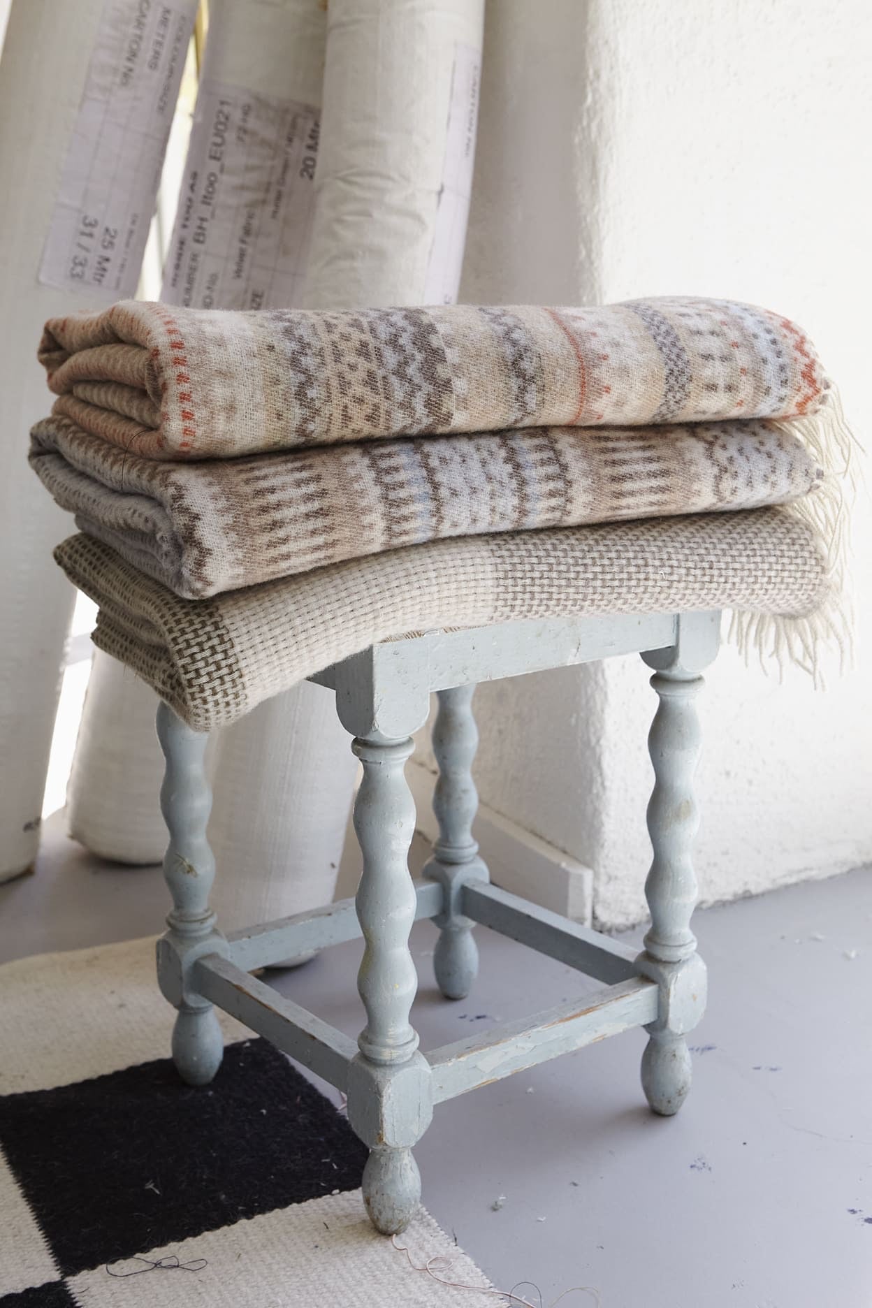 Aria throw, 130x190 cm, green beige