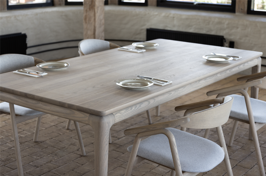 Floating spisebord 220x100xH74 cm, Gråbrun oljet ask