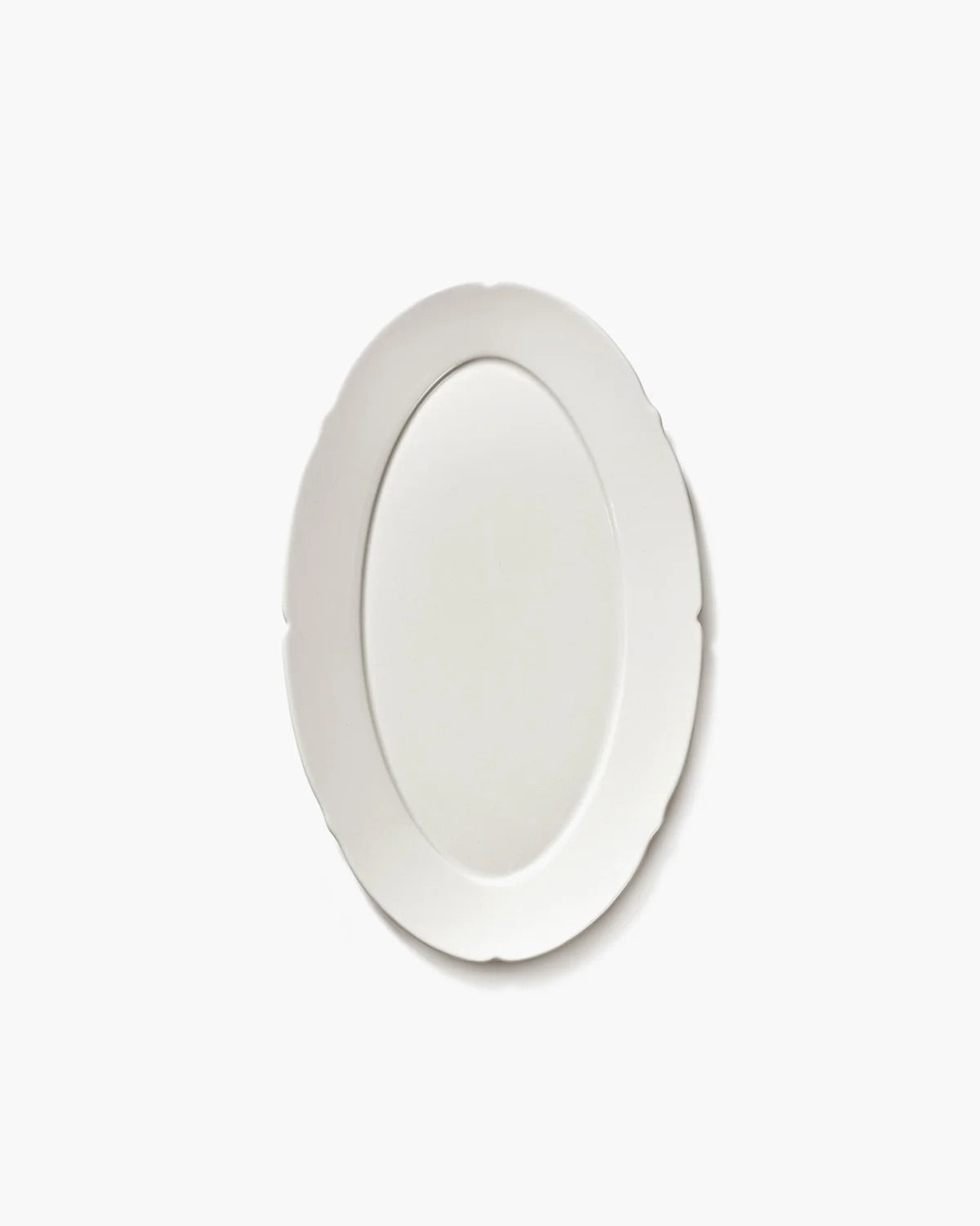Fat oval M white silhouette