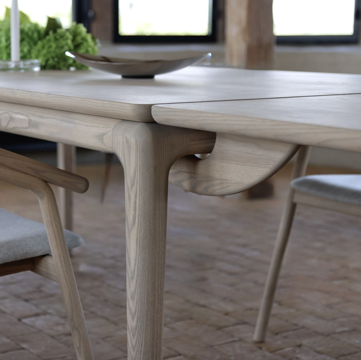 Extension - Floating spisebord eik