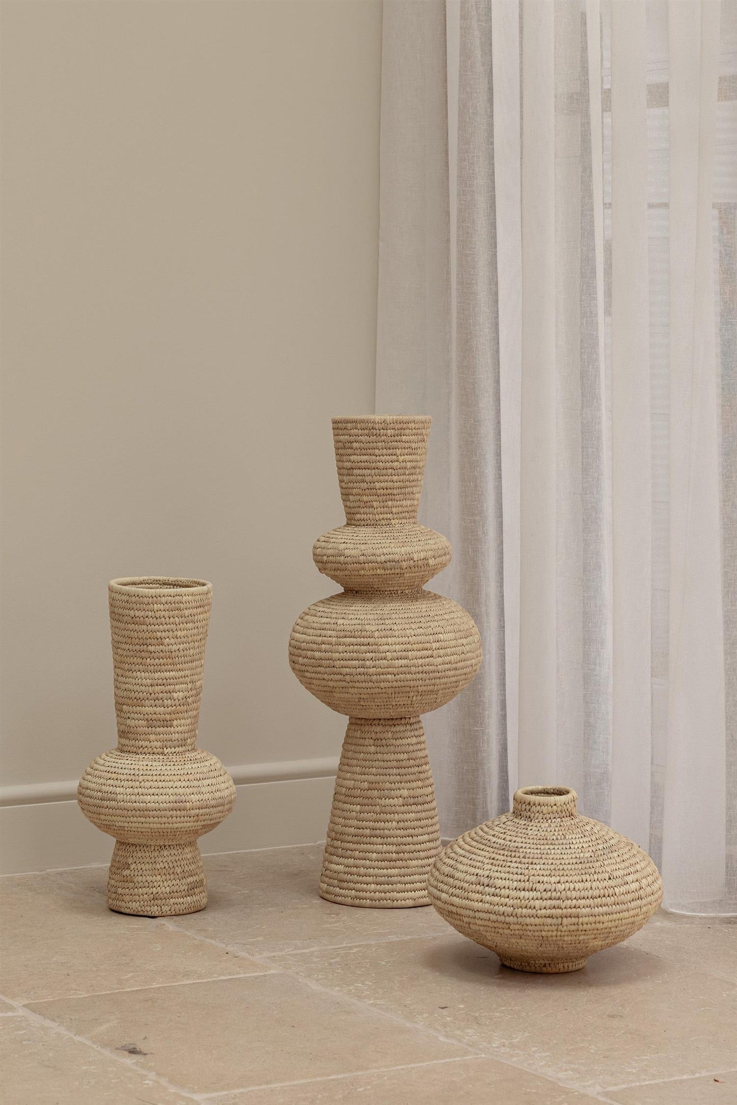 Samira vevet vase