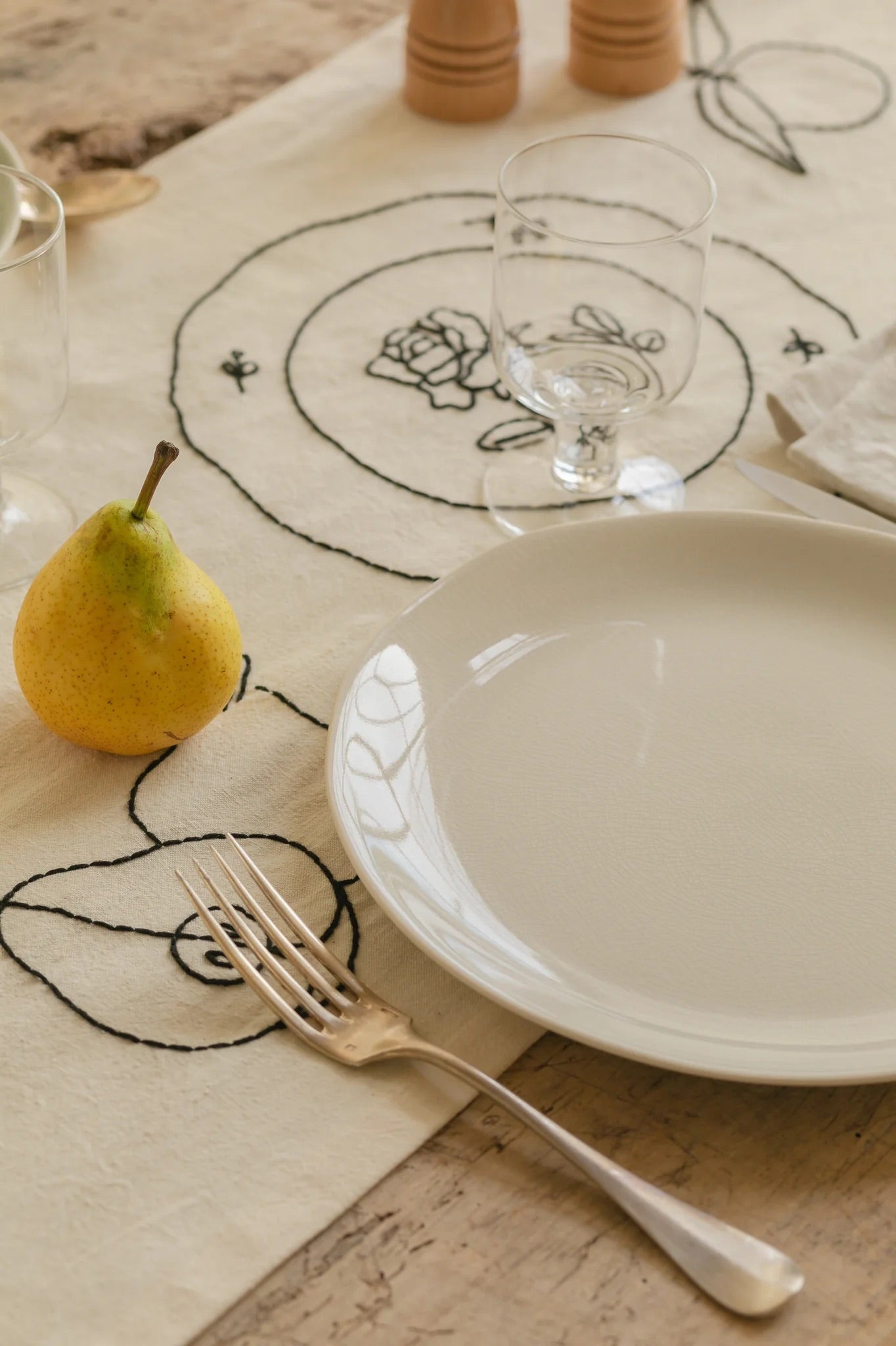 Plate L Maguelone Quartz