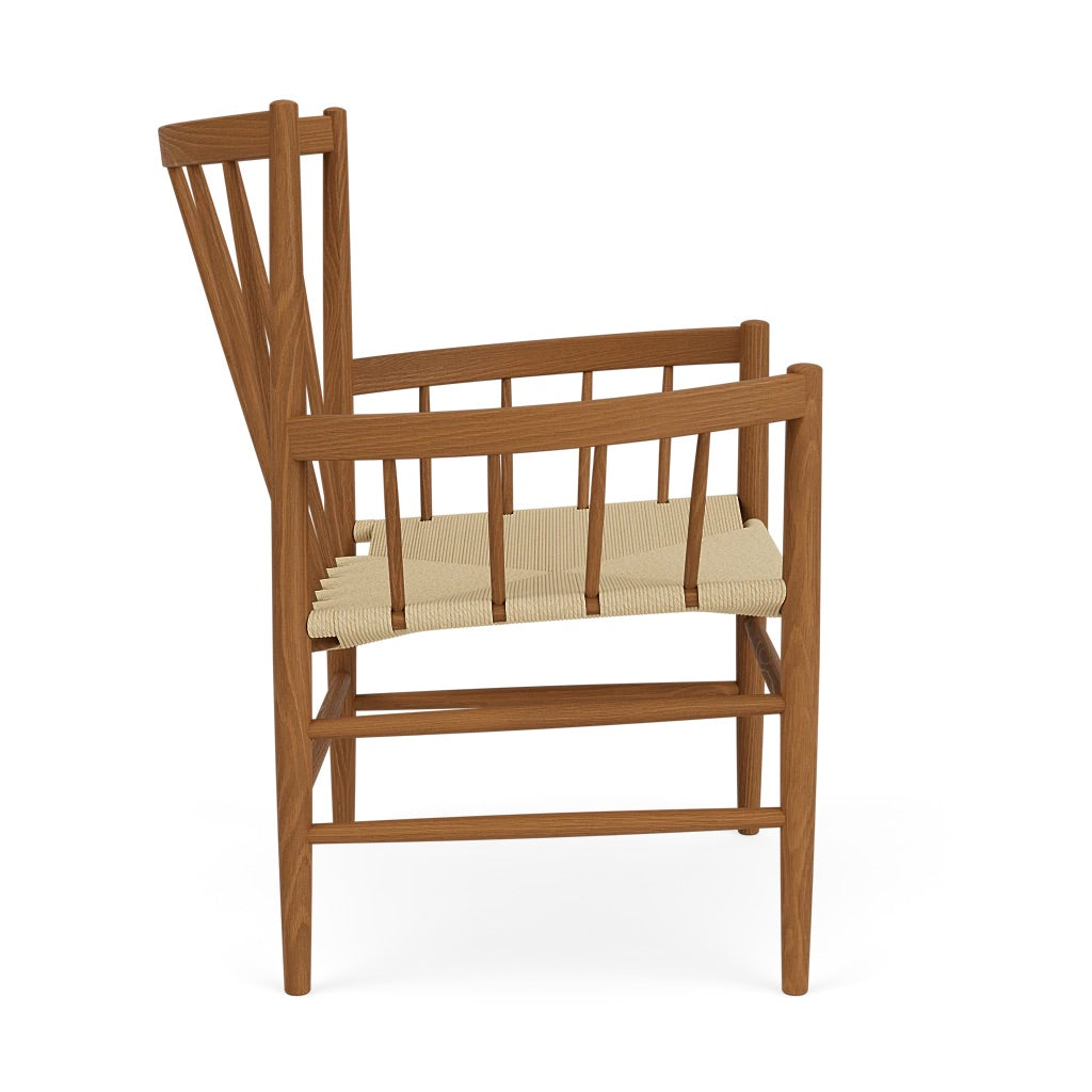 J82 Lounge chair smoked