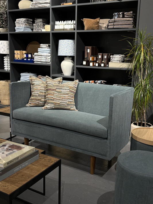 Mingle spisesofa 130x62, PG3 Caleido Dark Soda