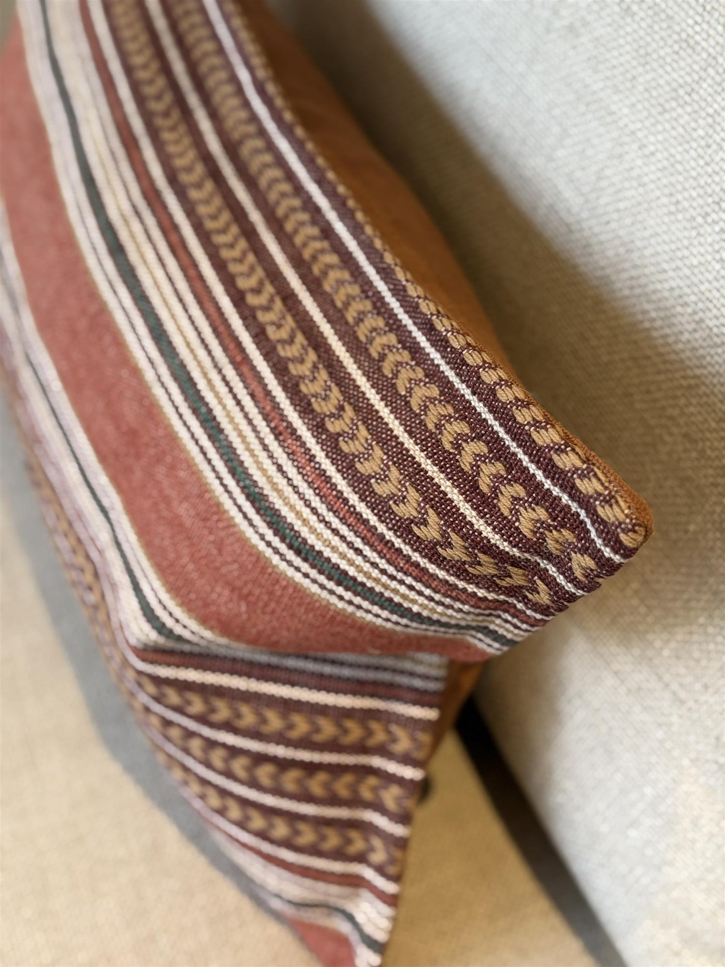 Pyntepute Mulberry Berber stripe spice 40x60 cm