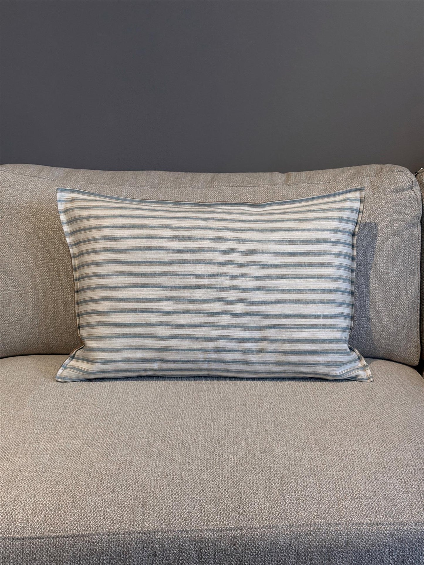 Pyntepute Kepple Stripe Teal/ Caleido brun 40x60 cm